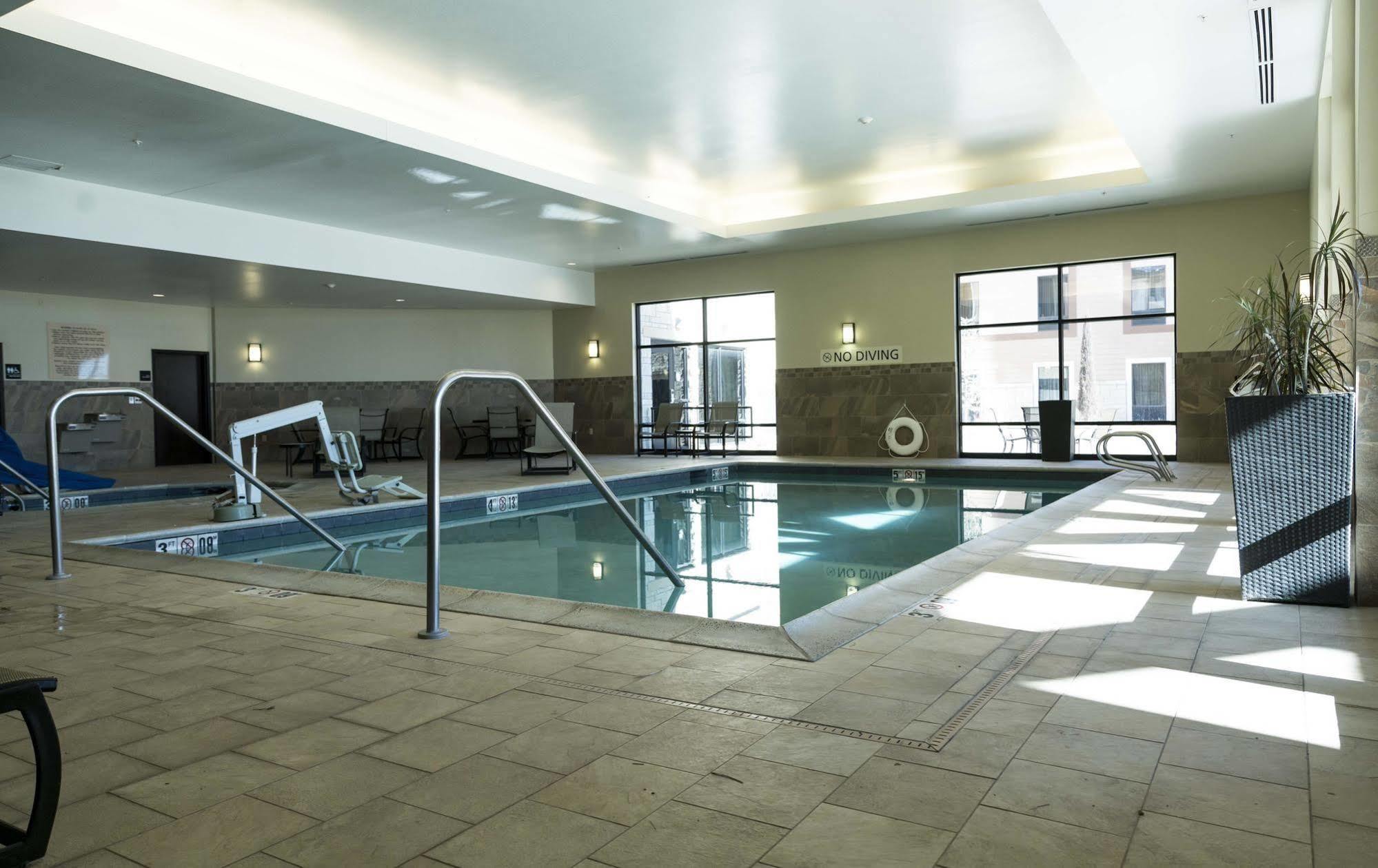 Hampton Inn & Suites I-35/Mulvane Esterno foto