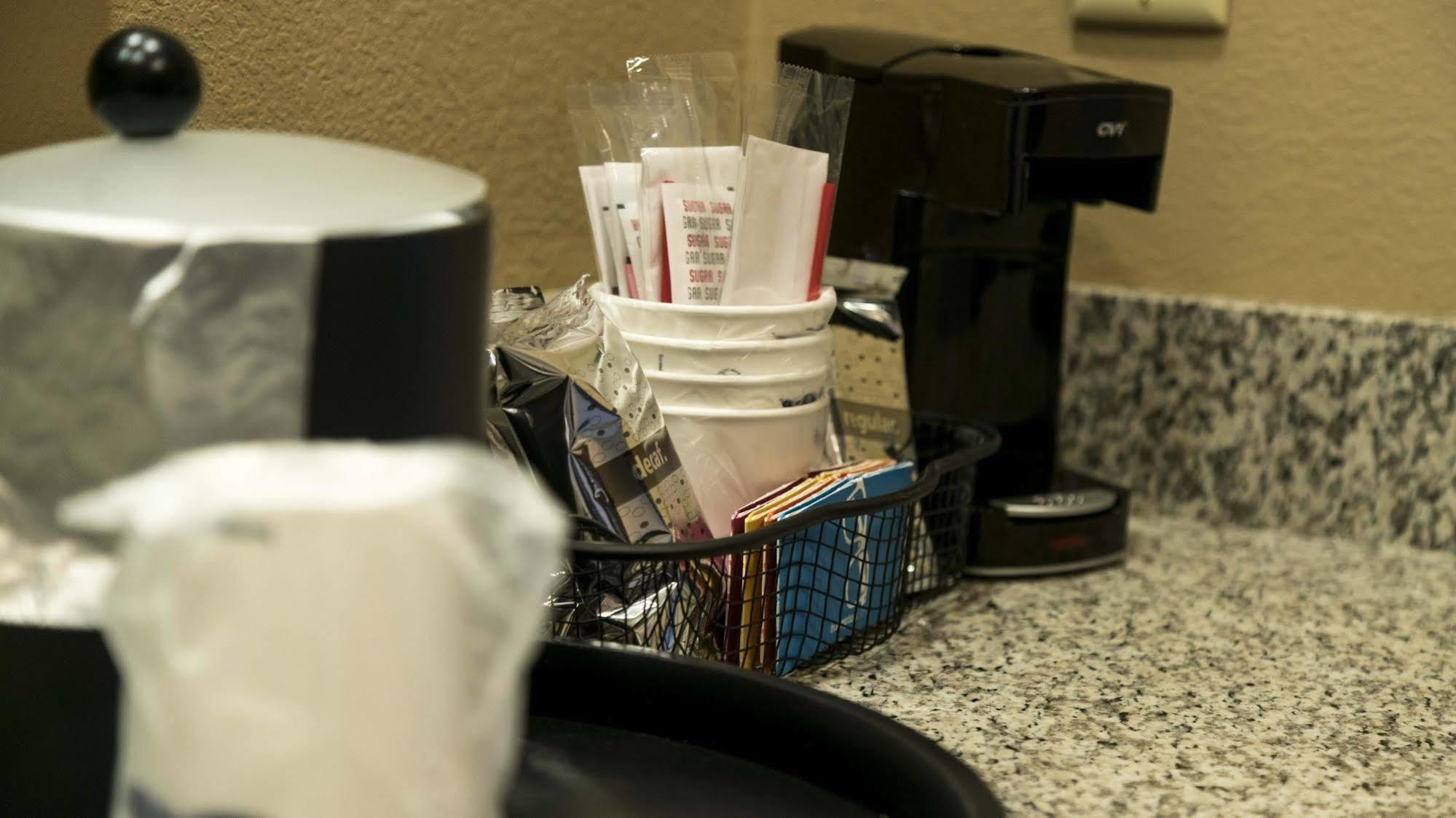 Hampton Inn & Suites I-35/Mulvane Esterno foto